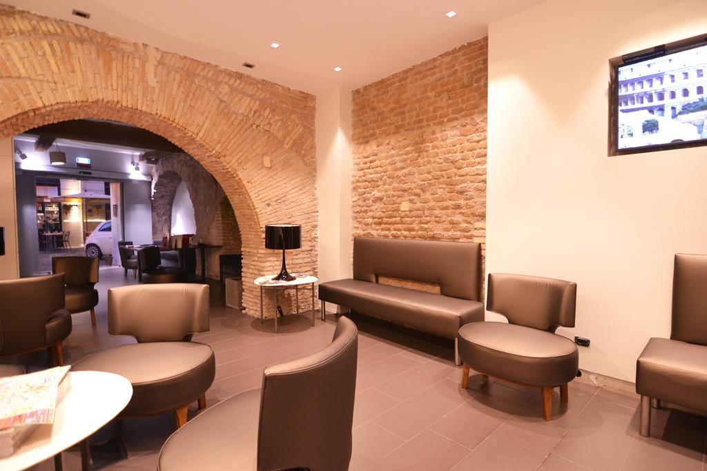 Hotel De Roma