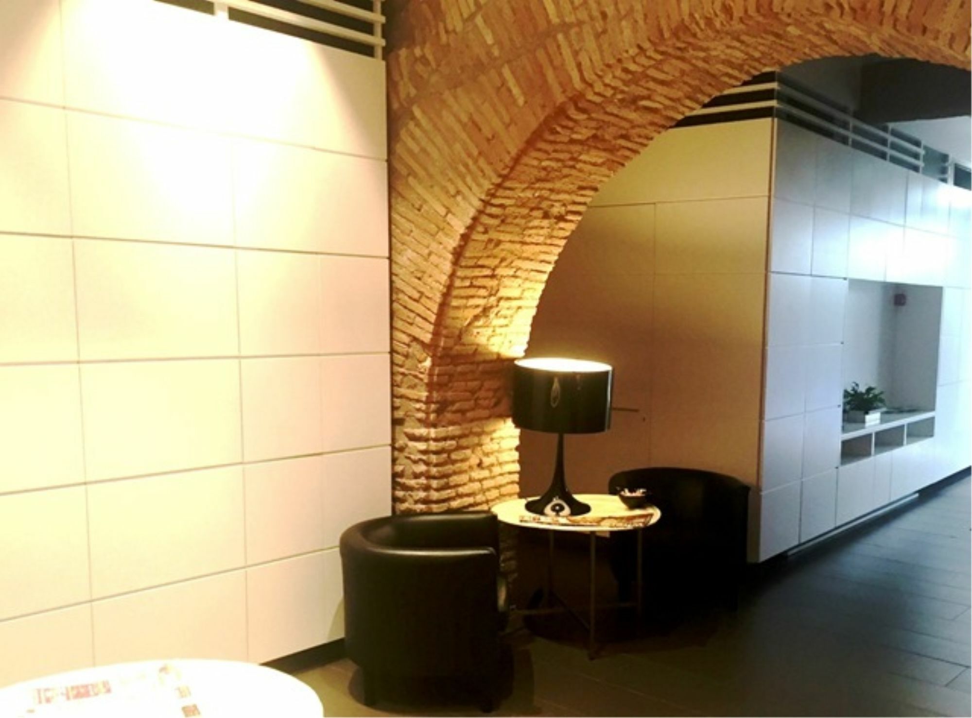 Hotel De Roma